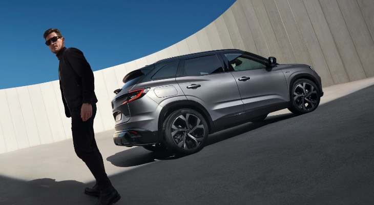 Renault Austral: the hybrid SUV showcasing the finest in sustainable mobility