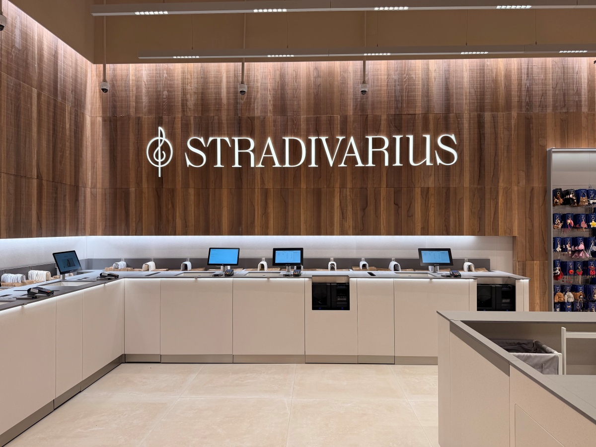 stradivarius the point sliema bigbon self checkout