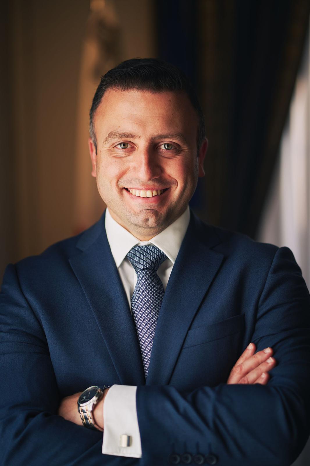 Clayton Bartolo 
