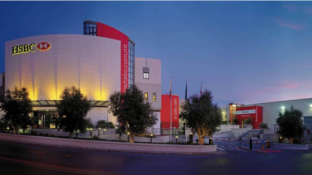 HSBC donates €5,000 to St Jeanne Antide Foundation in support of