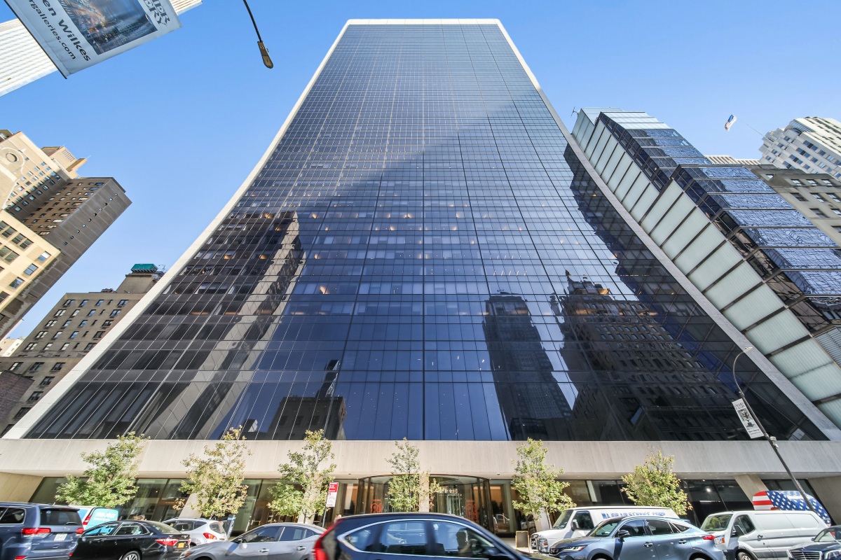solow building apollo global management malta